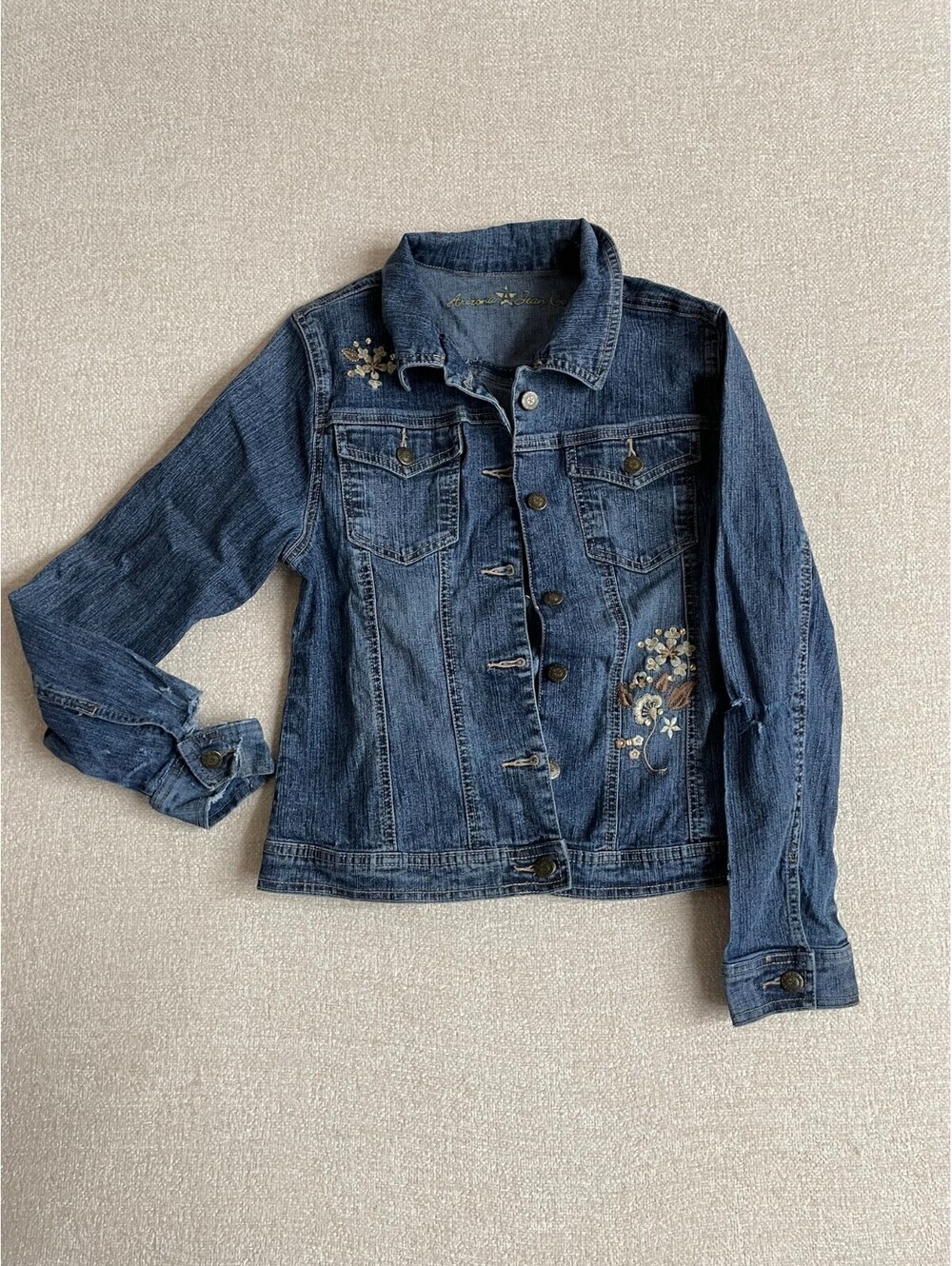 Arizona Jean Co Womens Medium Floral Sequined Distressed Denim Jacket Blue